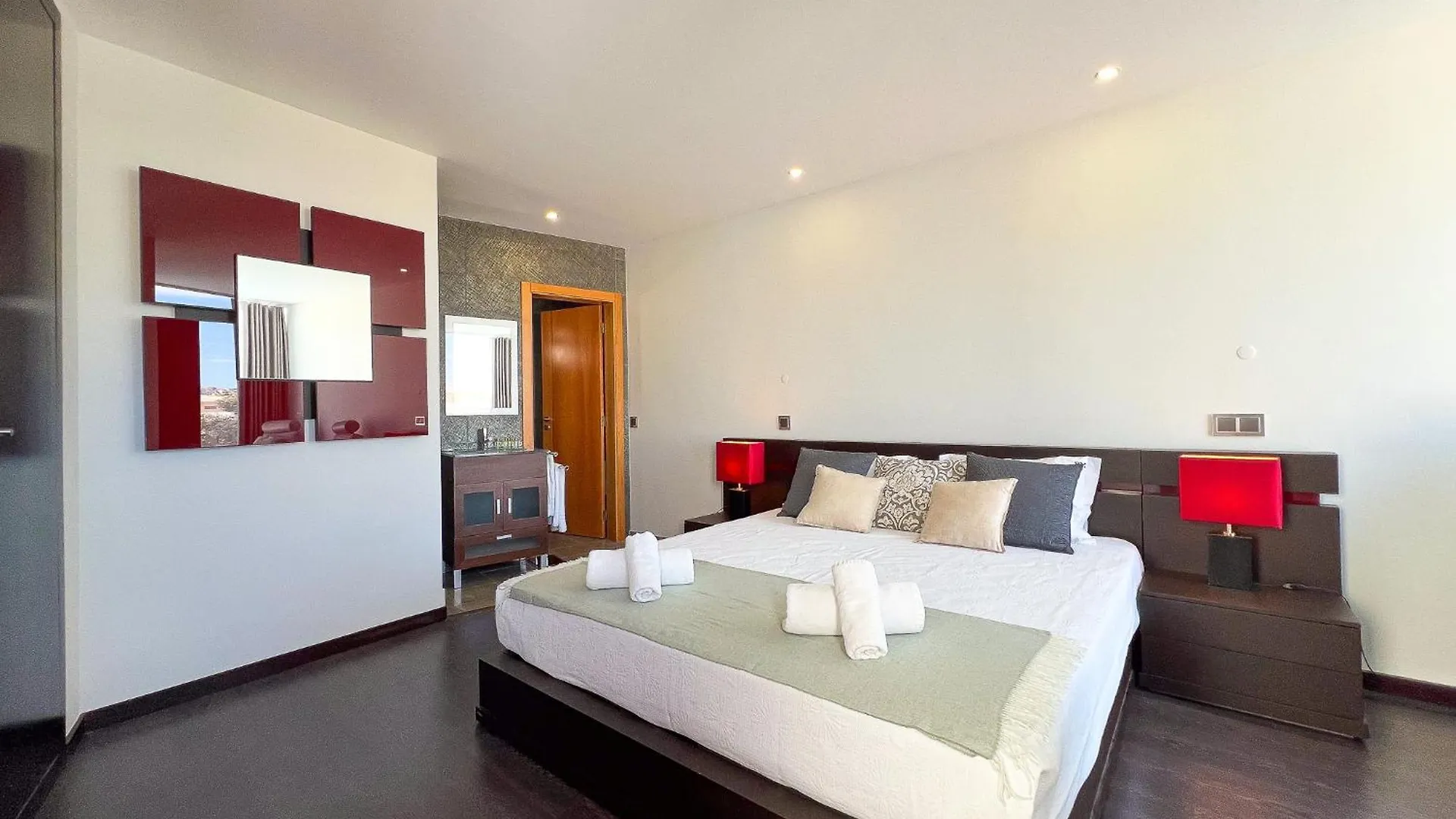 别墅 Luxury Villa, Private Heated Pool, Jacuzzi, Hammam 阿尔布费拉