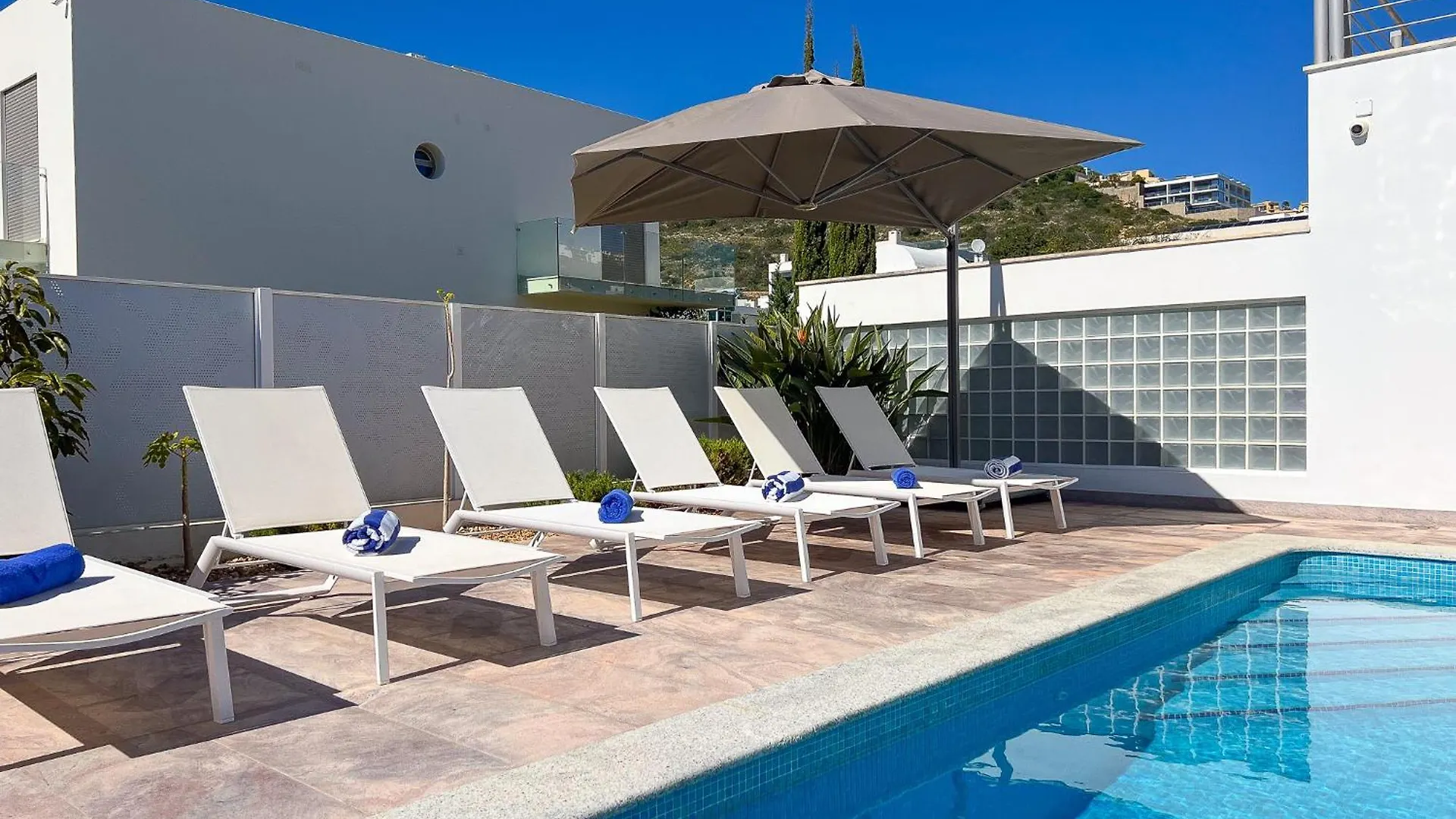 Luxury Villa, Private Heated Pool, Jacuzzi, Hammam 阿尔布费拉 0*,